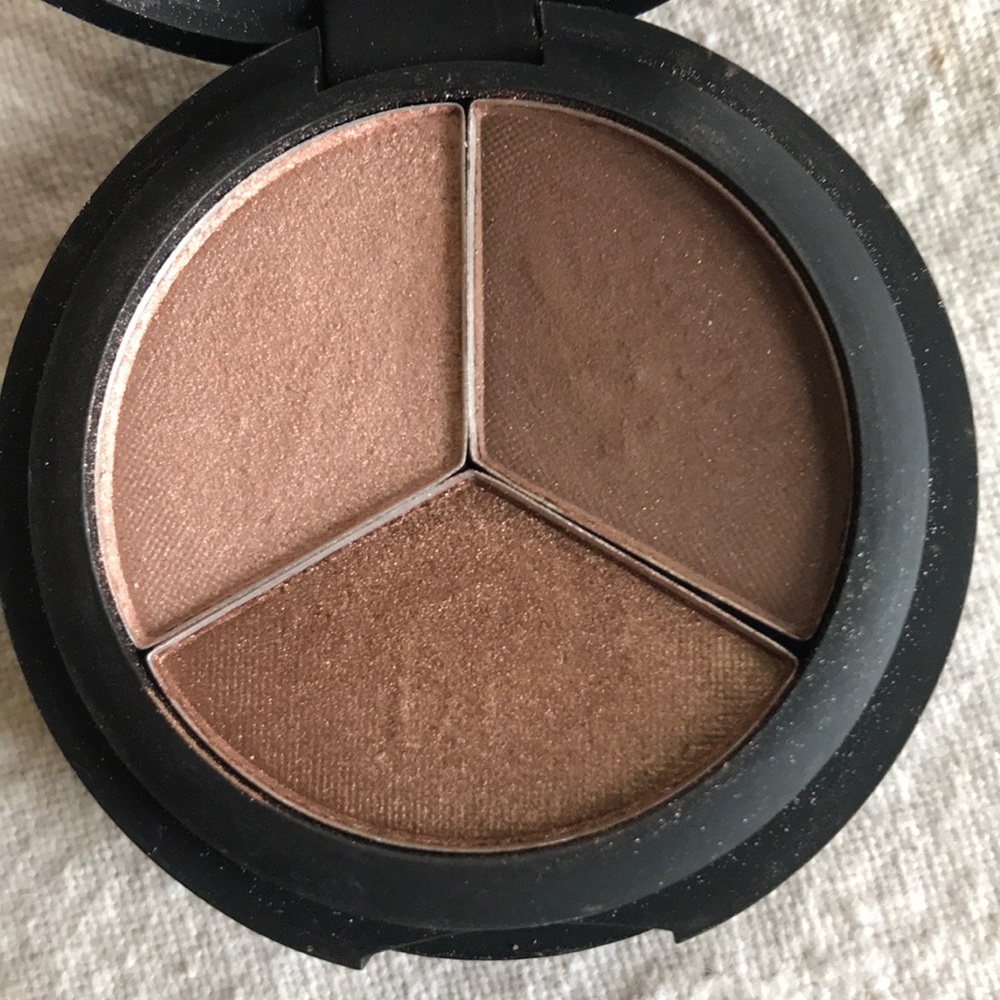 Eyeshadows - Picture 8 of 8
